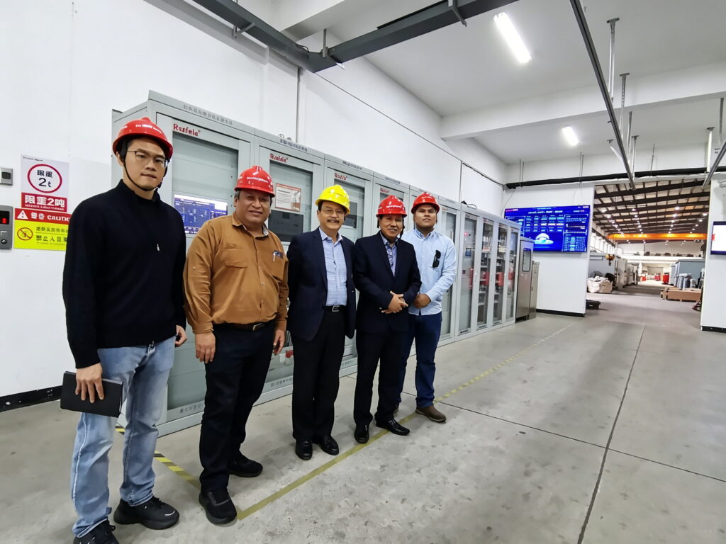 Peruvian distributor IMG Equipamientos visiting Zhejiang Rsafele Electric